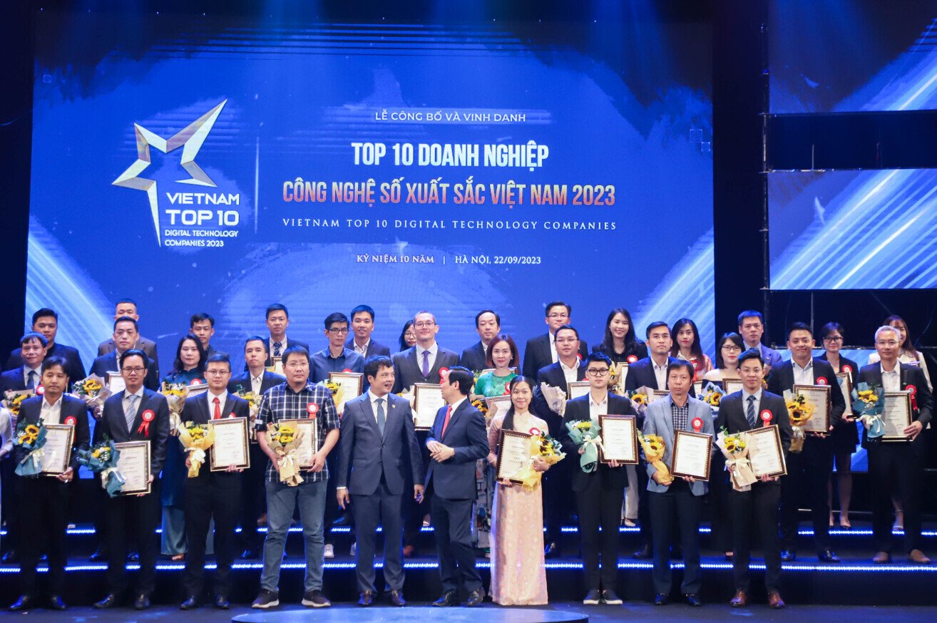 top-10-dn-cong-nghe-so-xuat-sac-viet-nam