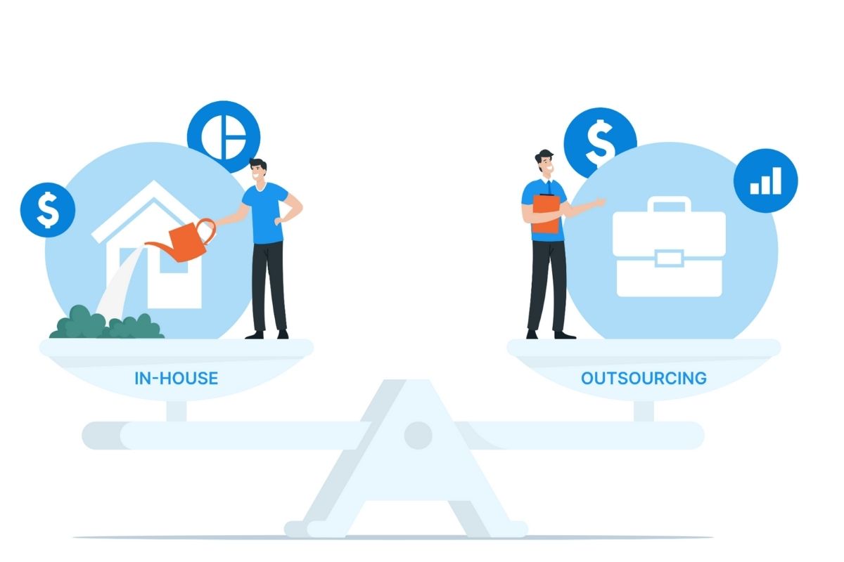 Dịch vụ IT thuê ngoài là gì? Sự khác biệt giữa IT Outsourcing và IT in-house