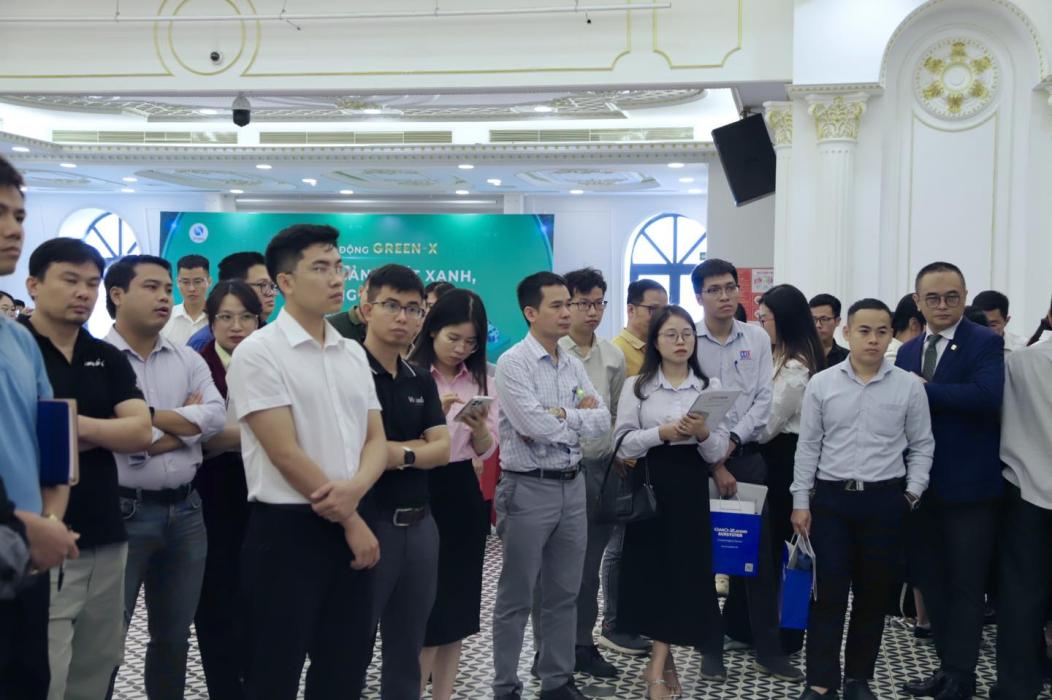 GMO-Z.com RUNSYSTEM mang hệ sinh thái chuyển đổi số,chuyển đổi xanh đến Green X 2025