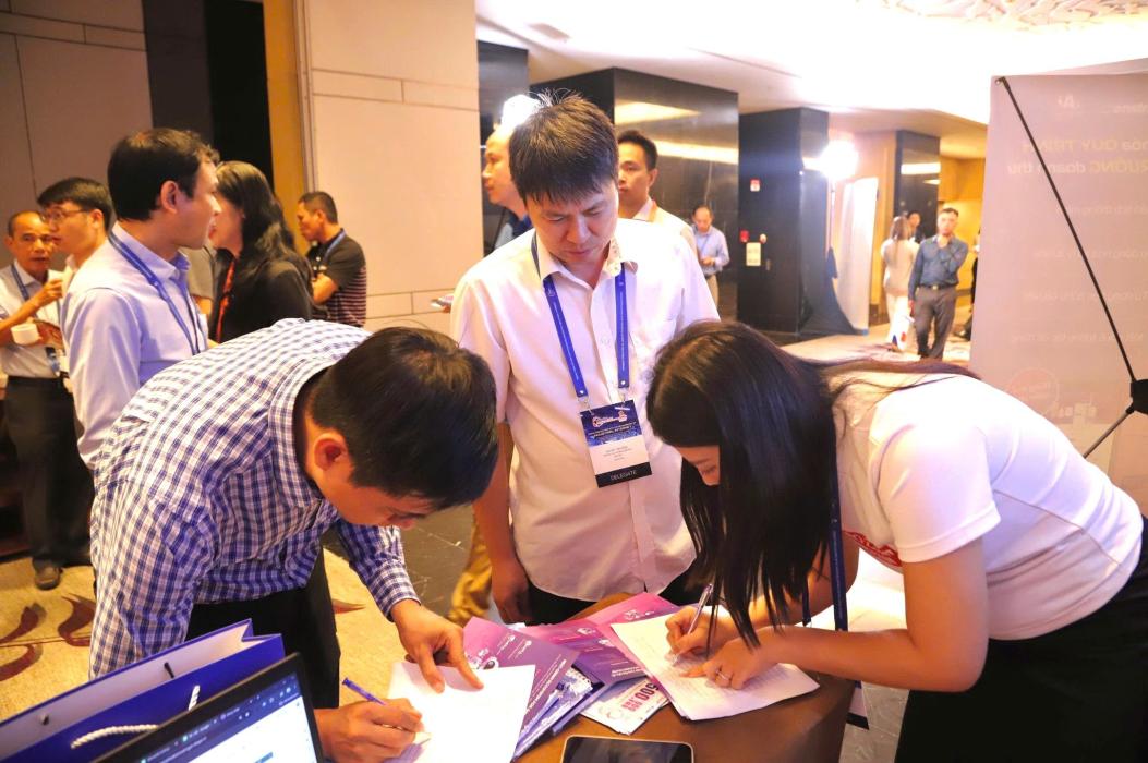 Tenten.vn ghi dấu ấn tại VNNIC Internet Conference 2025 - Kỷ nguyên Internet kết nối vạn vật thông minh
