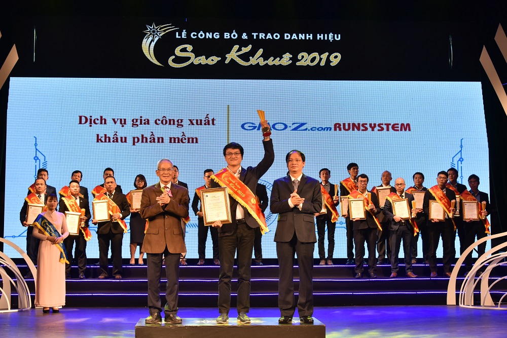 GMO-Z.com RUNSYSTEM nhận giải thưởng Sao Khuê cho dịch vụ Gia công, xuất khẩu phần mềm