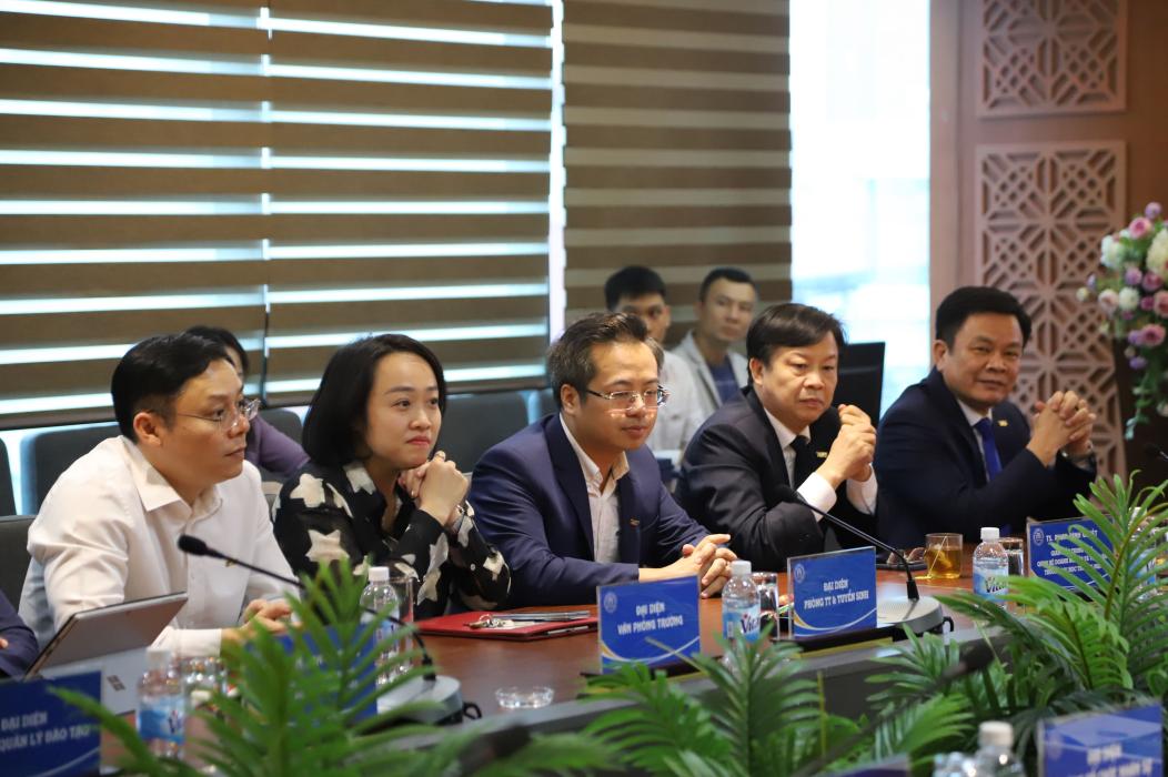 GMO-Z.com RUNSYSTEM hợp tác chiến lược với Trường Đại học Thương mại thúc đẩy chuyển đổi số toàn diện và phát triển nguồn nhân lực công nghệ