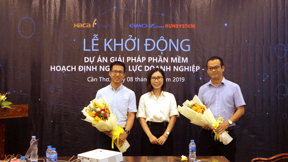  Đại diện GMO-Z.com RUNSYSTEM và Hacaseafood tại buổi lễ khởi động triển khai dự án ERP