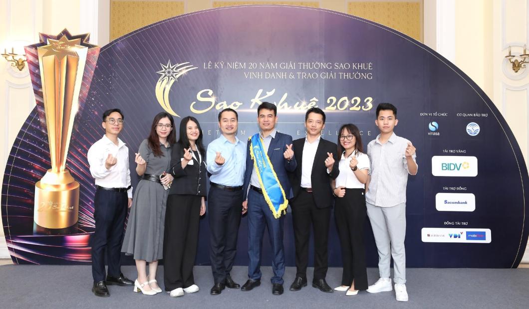 Đại diện tập thể GMO-Z.com RUNSYSTEM tham dự Lễ trao giải Sao Khuê 2023