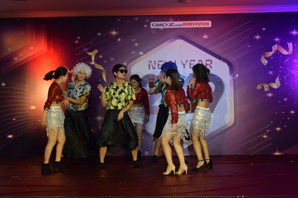 New year party 2019 của GMO-Z.com RUNSYSTEM-11