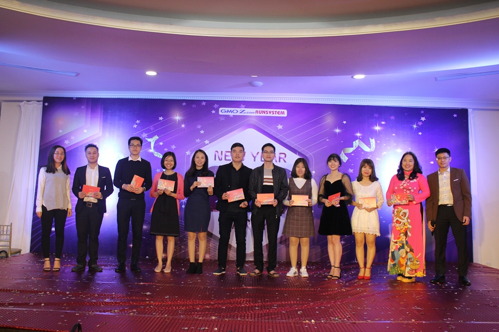 New year party 2019 của GMO-Z.com RUNSYSTEM-12