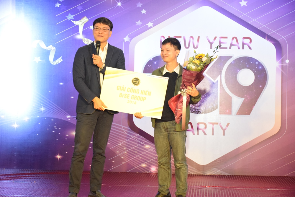 New year party 2019 của GMO-Z.com RUNSYSTEM-2