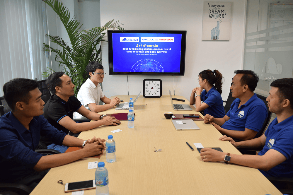 Overview of the SmartOCR integration cooperation signing ceremony between GMO-Z.com RUNSYSTEM and ezCloud