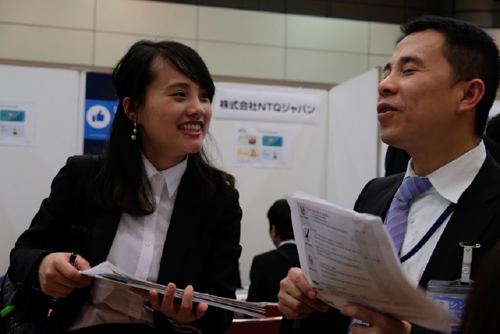 GMO-Z.com RUNSYSTEM 東京支社 就職フェアで注目を集めるブース
