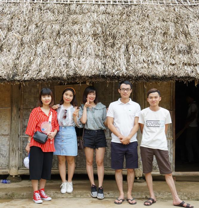 Runners visiting the site where Ho Chi Minh was buried as a baby.