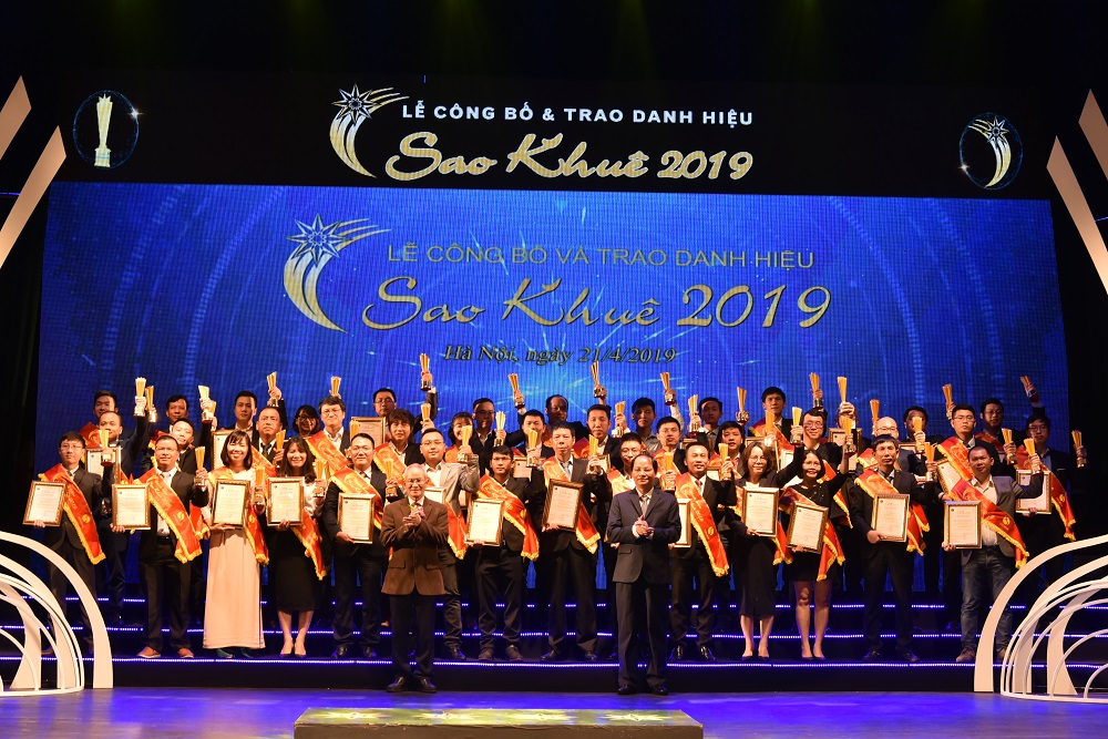 toàn cảnh lễ trao giải Sao Khuê 2019