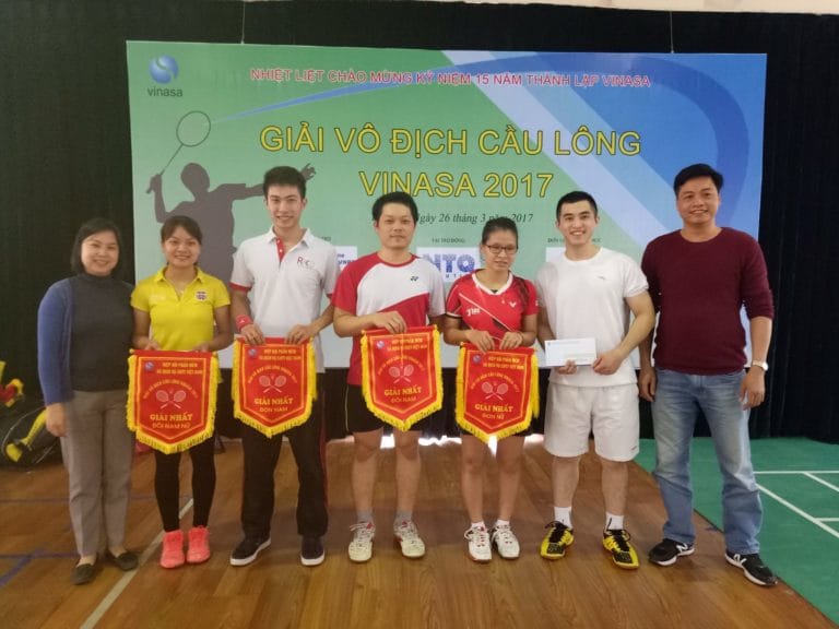 GMO-Z.com RUNSYSTEM is the champion of the VINASA Badminton 2017