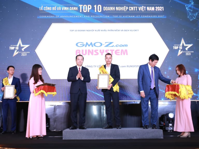 GMO-Z.comRUNSYSTEMは「2021年ベトナムIT企業トップ10社」授賞式でダブル受賞