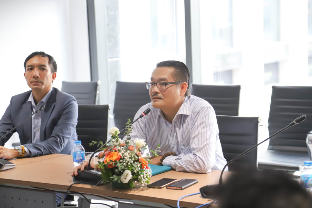 Ông Nguyễn Mạnh Quân – Quyền Tổng Giám đốc ABBank cảm ơn những nỗ lực của đội ngũ dự án cả hai bên để đảm bảo tiến độ đề ra