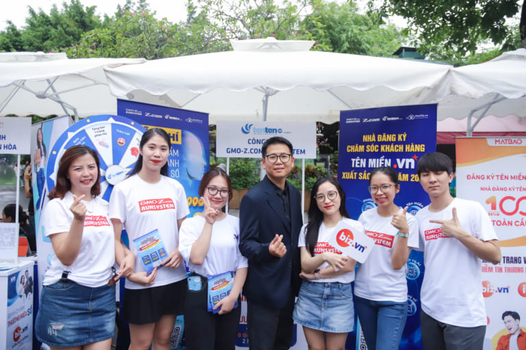 TENTEN accompanies VNNIC at the event “Initiating Digital Identity with National Domain Name.”
